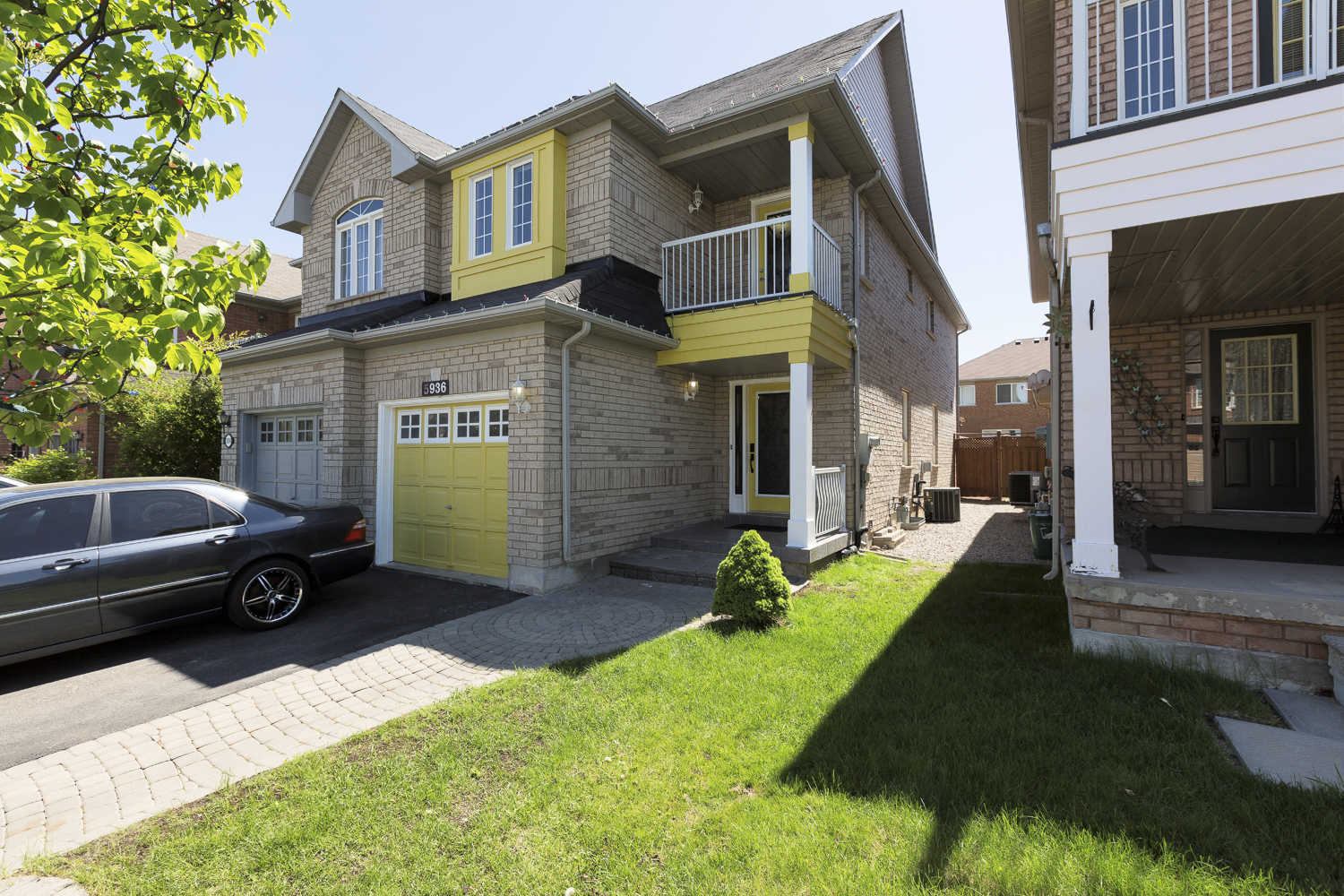 Semi Detached for Sale in Mississauga.