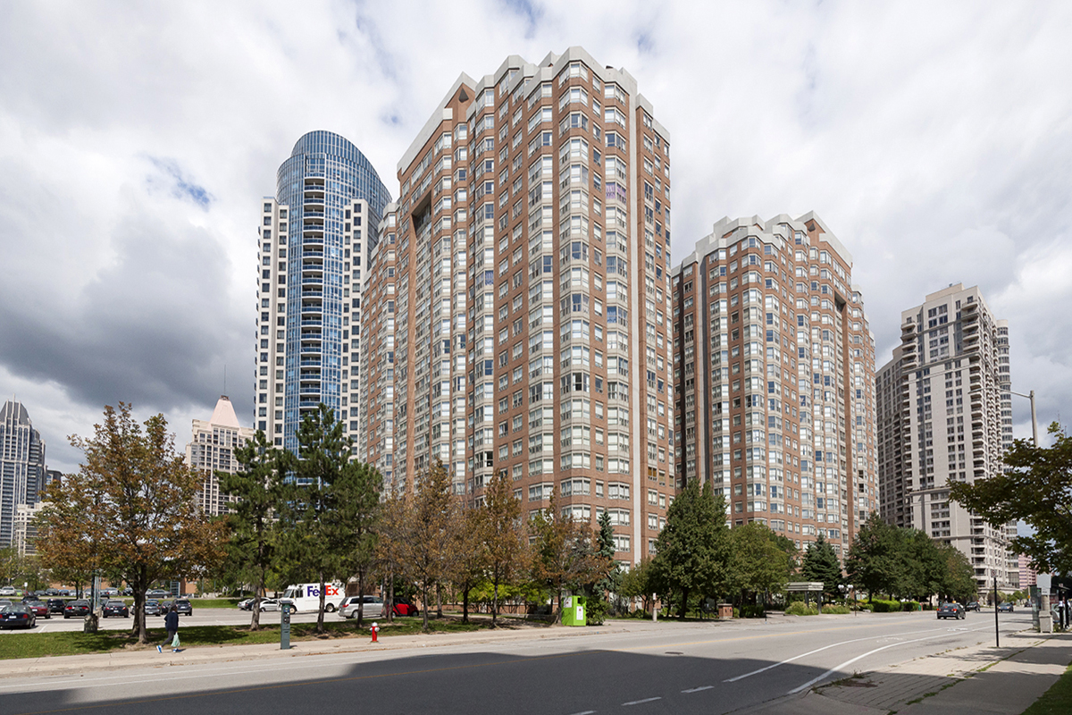 Mississauga Condo for Sale