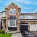 15 Frontenac Crescent Brampton. Semi Detached for Sale.